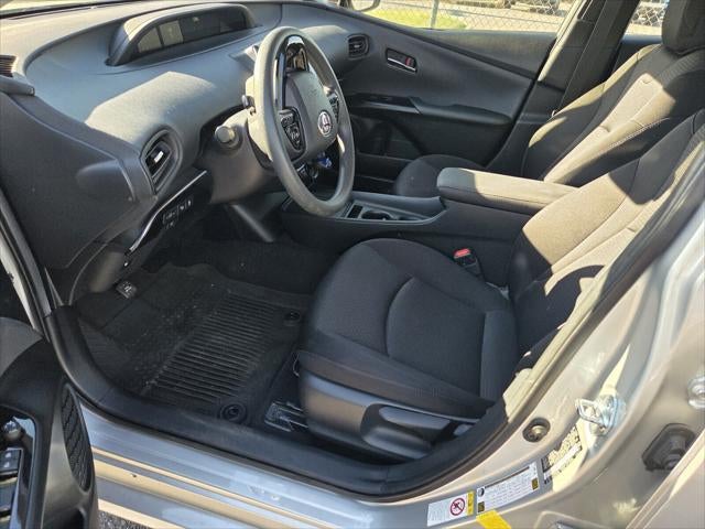 2022 Toyota PRIUS LE