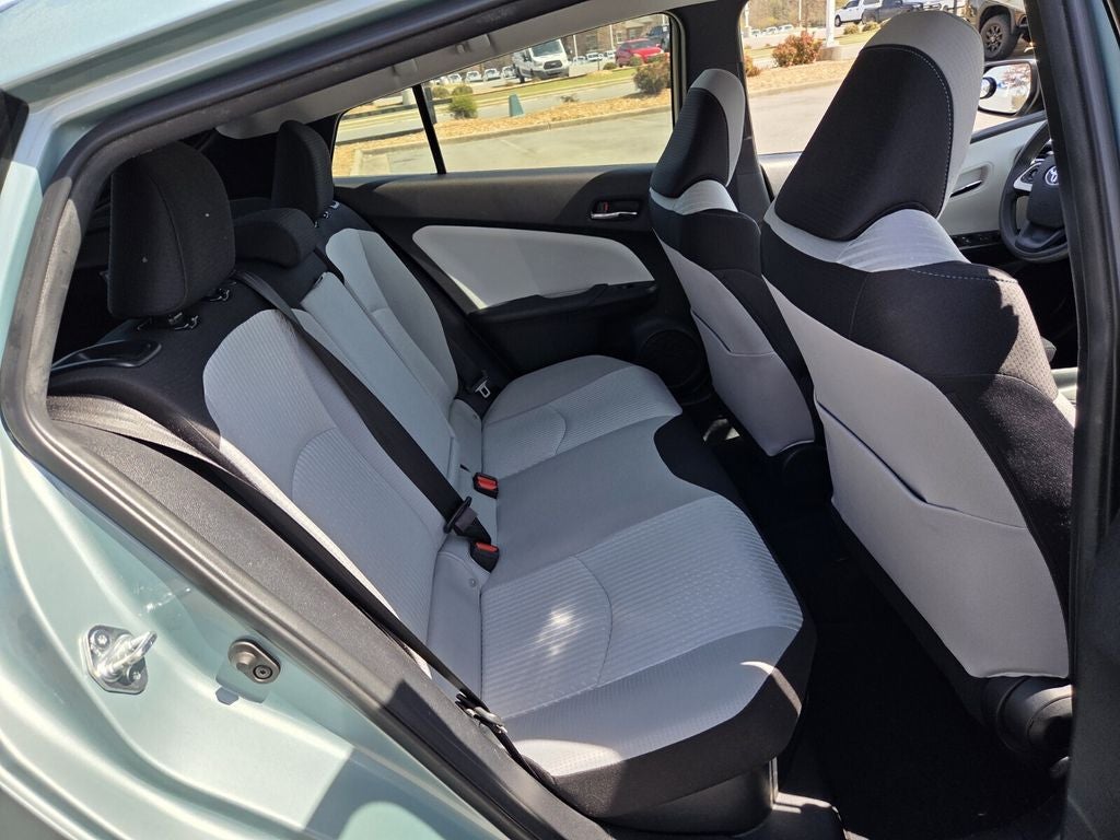 2016 Toyota PRIUS Two