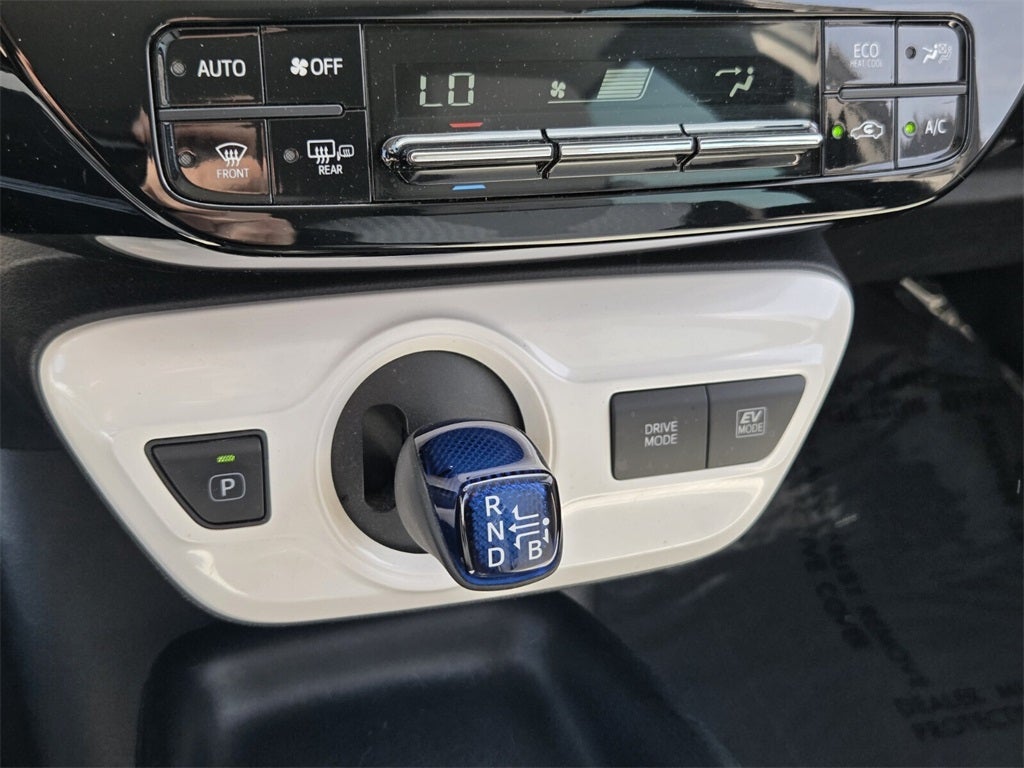 2016 Toyota PRIUS Two