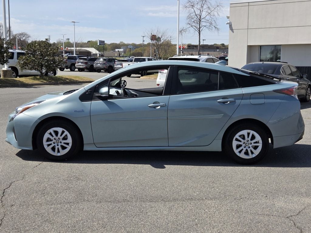 2016 Toyota PRIUS Two