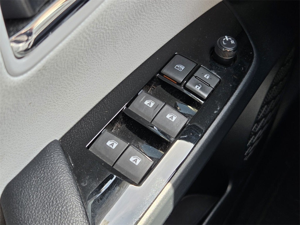 2016 Toyota PRIUS Two