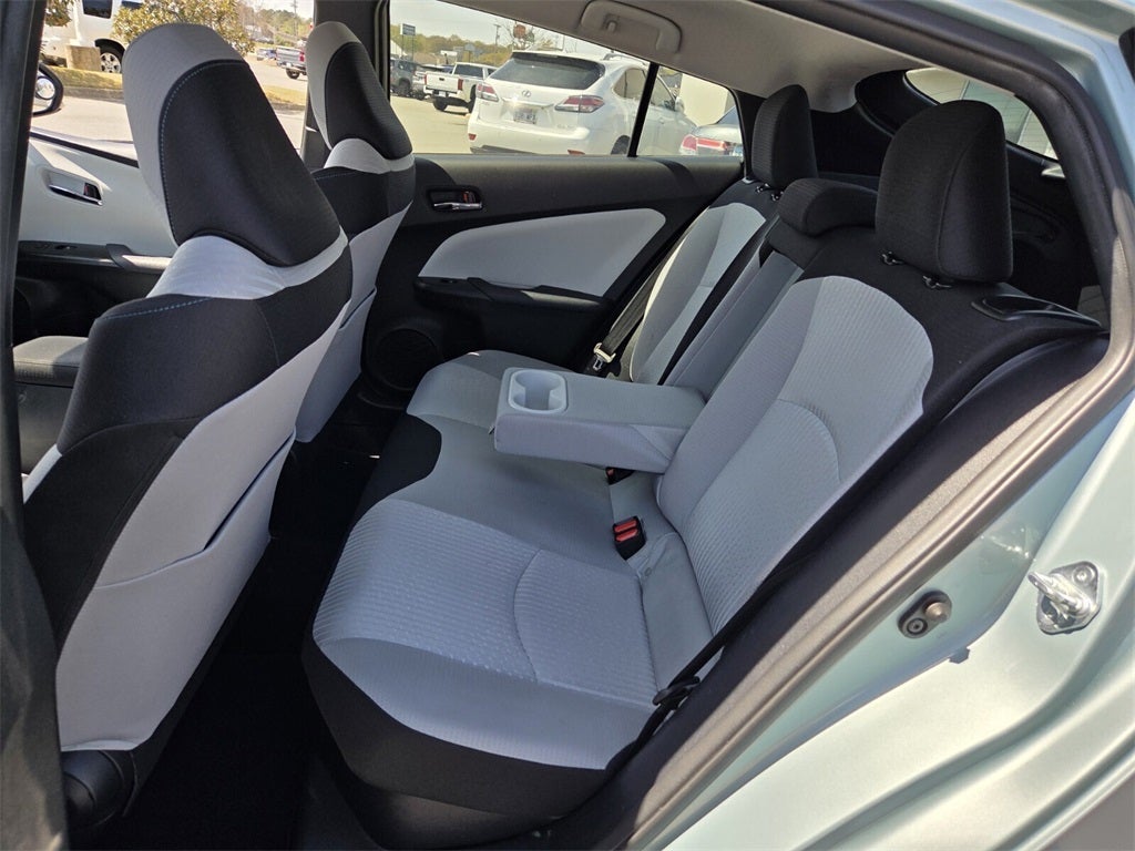 2016 Toyota PRIUS Two