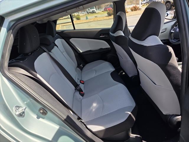 2016 Toyota PRIUS Two