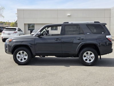 2024 Toyota 4RUNNER SR5