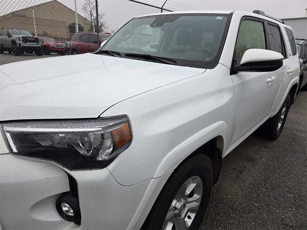 2024 Toyota 4RUNNER SR5
