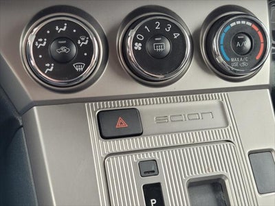 2014 Scion SCION XB Base