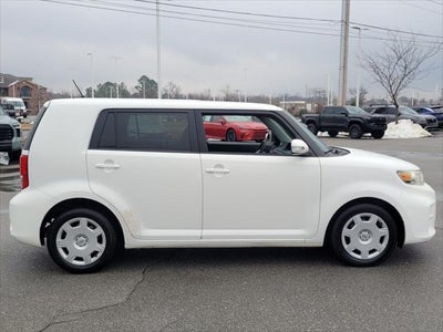 2014 Scion SCION XB Base