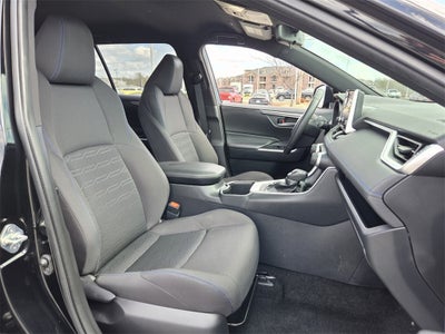 2023 Toyota RAV4 HYBRID SE