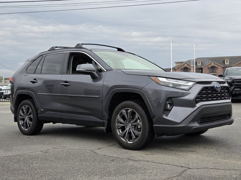 2024 Toyota RAV4 HYBRID XLE Premium