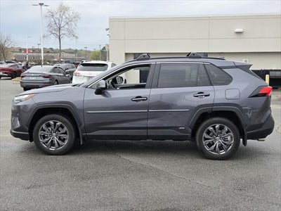 2024 Toyota RAV4 HYBRID XLE Premium