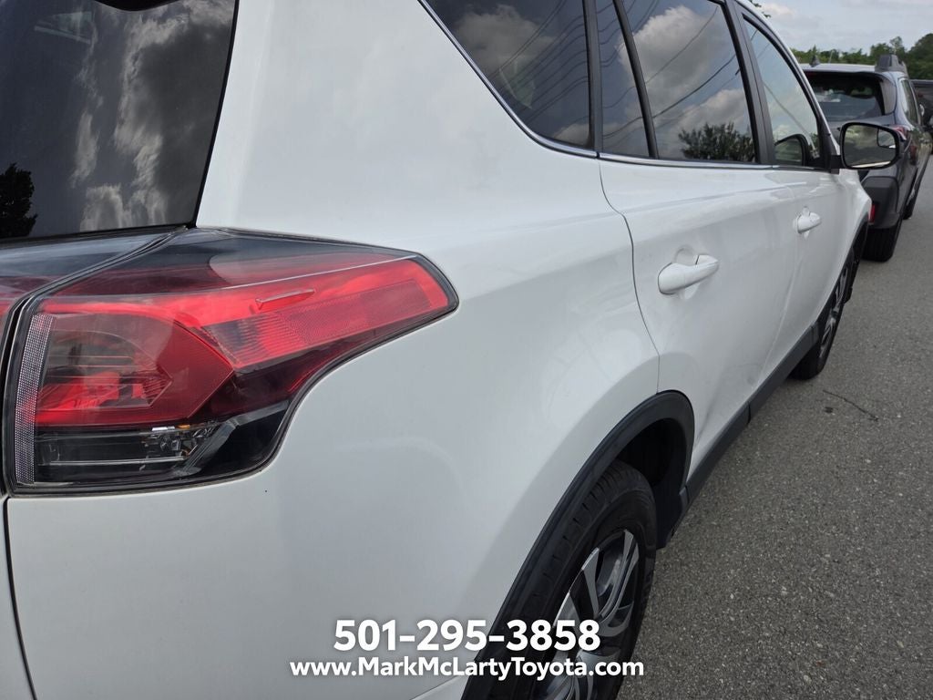 2017 Toyota RAV4 LE