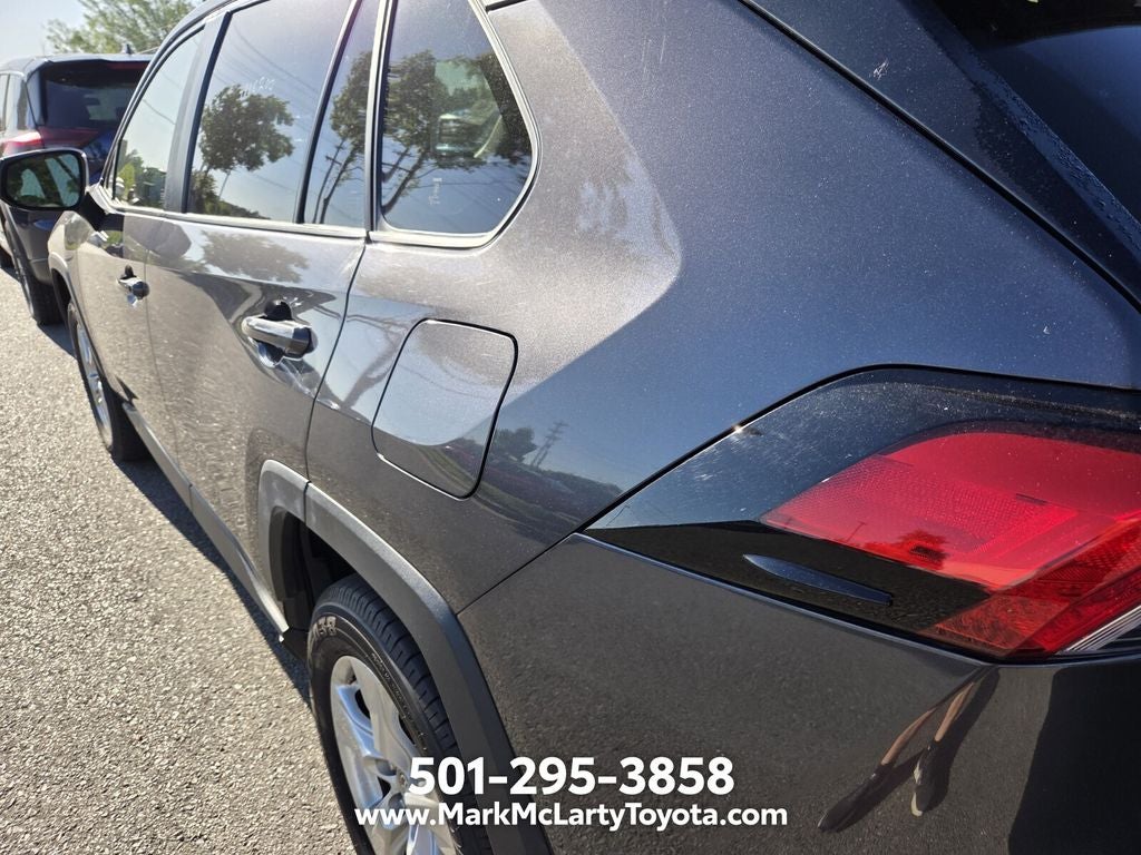 2020 Toyota RAV4 XLE