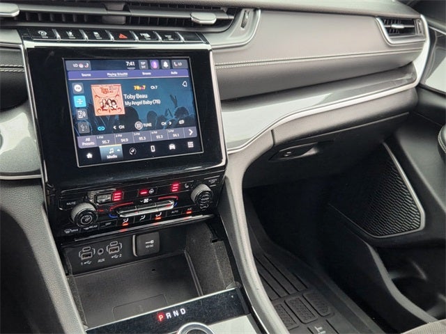 2021 Jeep Grand Cherokee L Altitude