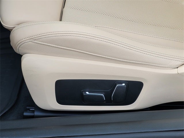 2025 BMW 2 Series 230i