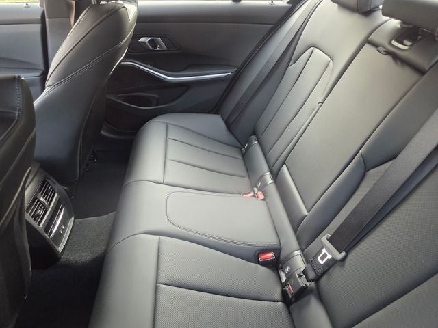 2025 BMW 3 Series 330i