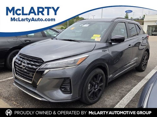 2022 Nissan Kicks SR