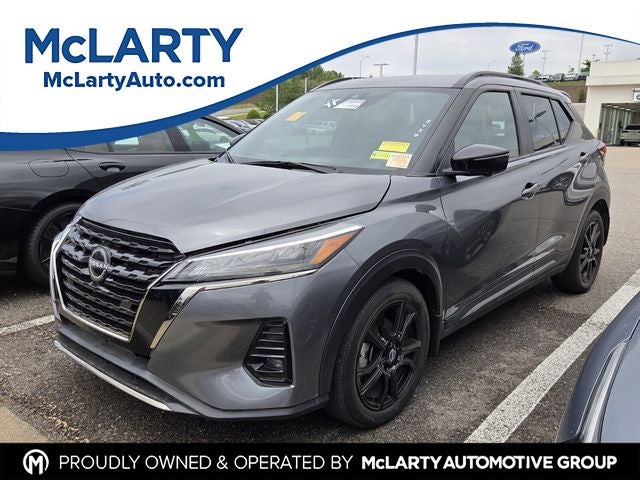 2022 Nissan Kicks SR