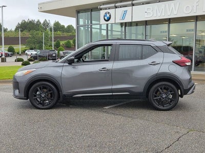2022 Nissan Kicks SR