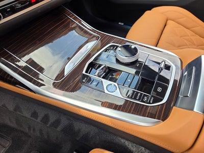 2027 BMW X7 xDrive40i
