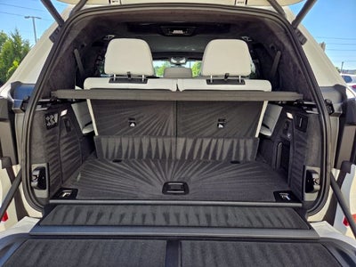 2027 BMW X7 xDrive40i