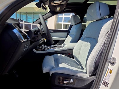 2027 BMW X7 xDrive40i