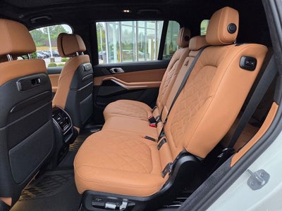 2027 BMW X7 xDrive40i