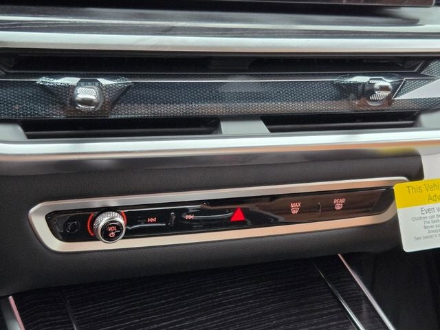 2027 BMW X7 xDrive40i