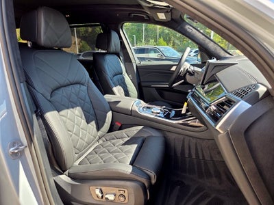 2027 BMW X7 xDrive40i