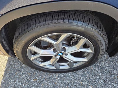 2025 BMW X4 xDrive30i