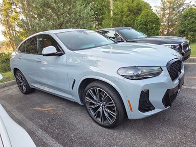 2023 BMW X4 xDrive30i