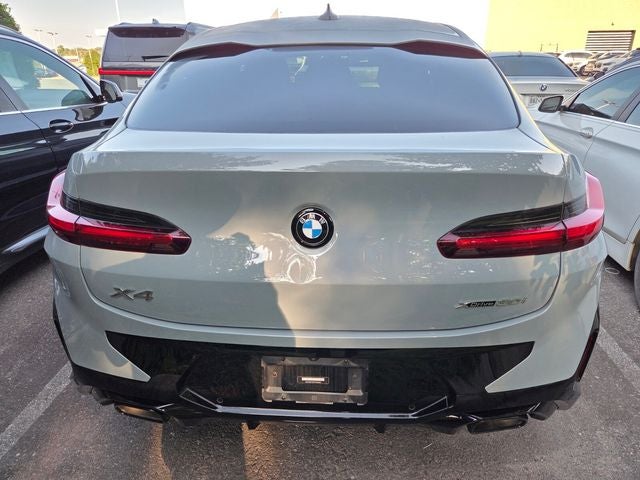 2023 BMW X4 xDrive30i