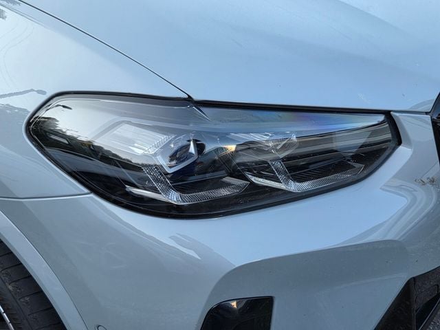 2023 BMW X4 xDrive30i