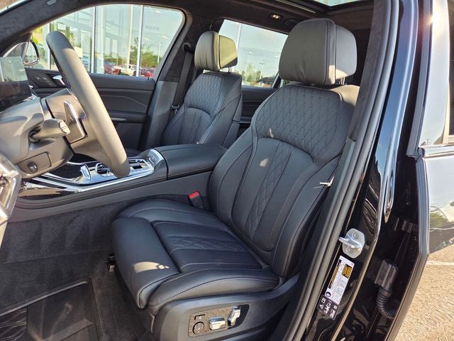 2027 BMW X7 M60i M Sport