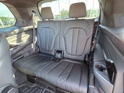 2027 BMW X7 M60i M Sport