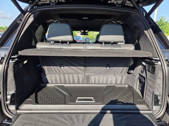 2027 BMW X7 M60i M Sport