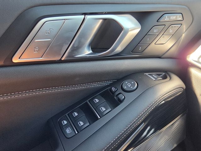 2027 BMW X7 M60i M Sport