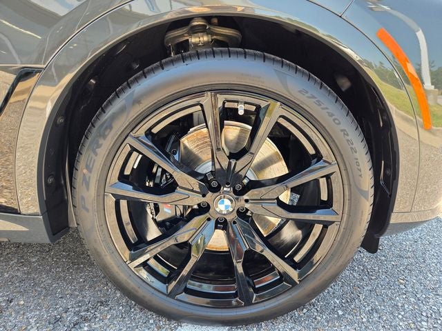 2027 BMW X7 M60i