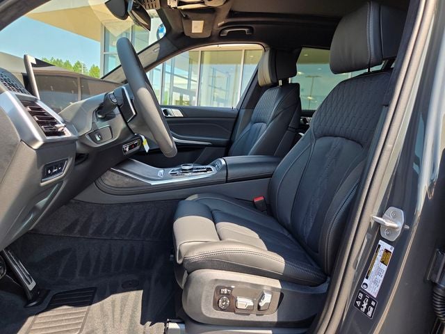 2027 BMW X7 M60i
