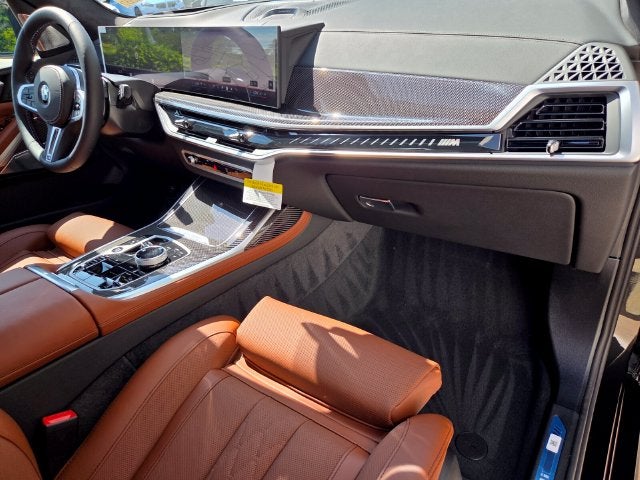 2027 BMW X7 M60i