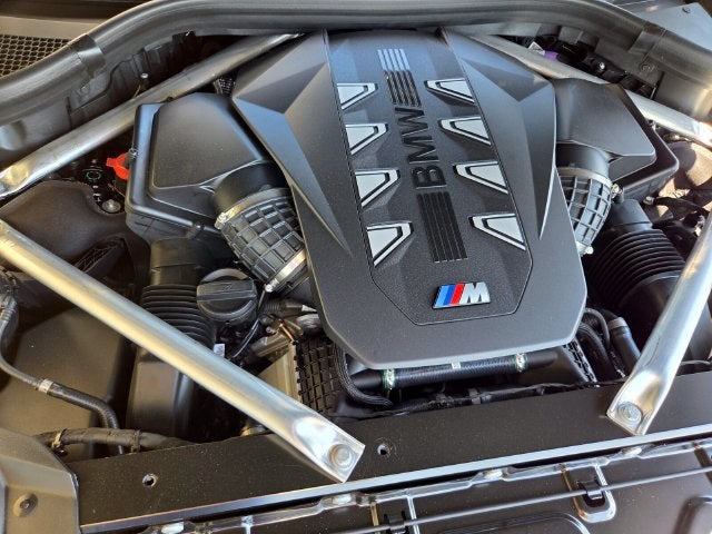 2027 BMW X7 M60i