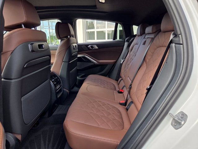 2027 BMW X6 xDrive40i