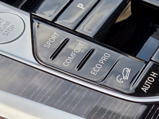 2027 BMW X6 xDrive40i