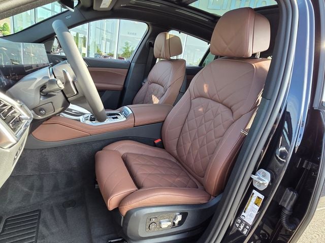 2027 BMW X6 M60i
