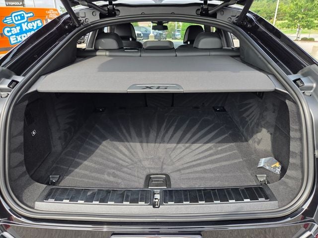 2027 BMW X6 M60i