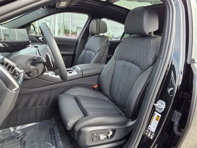2027 BMW X6 M60i