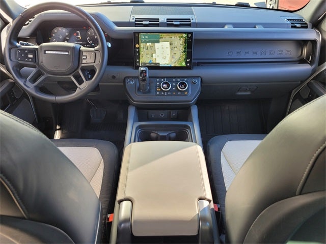2023 Land Rover Defender 130 X-Dynamic SE
