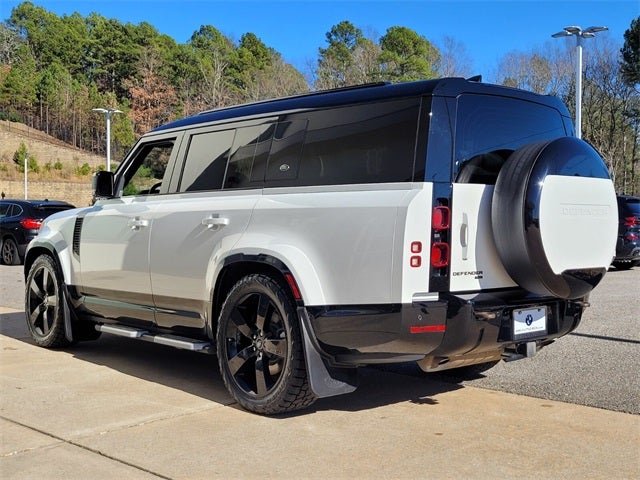 2023 Land Rover Defender 130 X-Dynamic SE