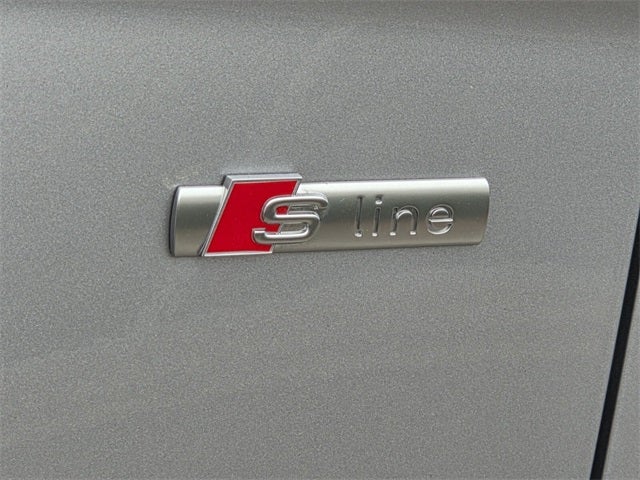 2022 Audi Q5 45 S line Premium quattro