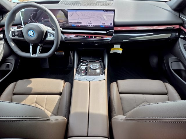 2027 BMW 5 Series 550e xDrive
