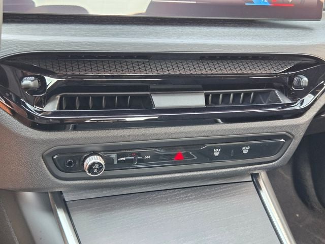 2026 BMW 3 Series 330i